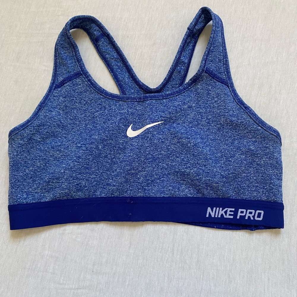 nike pro sports bra